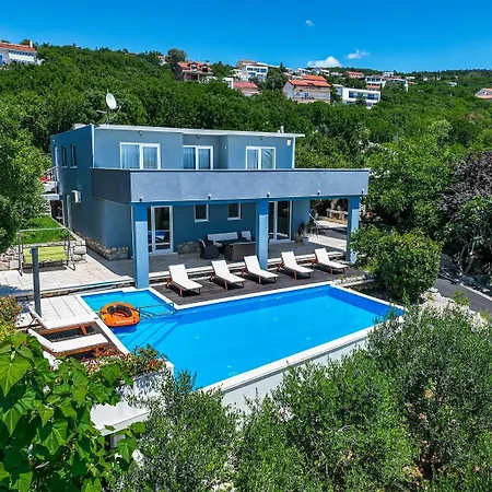 Luxury With A Swimming Pool - 21519 Crikvenica