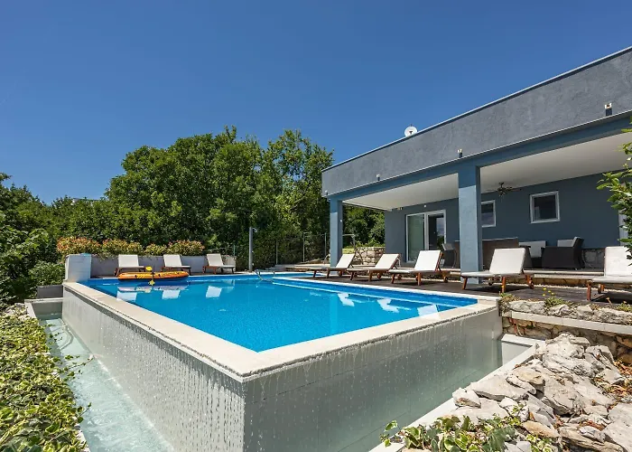 Luxury With A Swimming Pool - 21519 Villa *