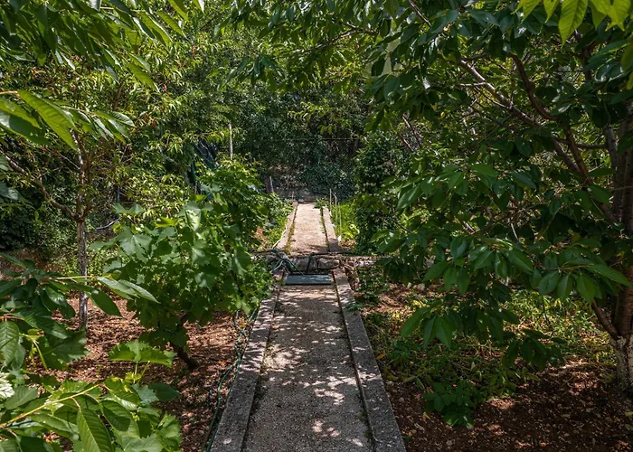 Luxury With A Swimming Pool - 21519 Villa